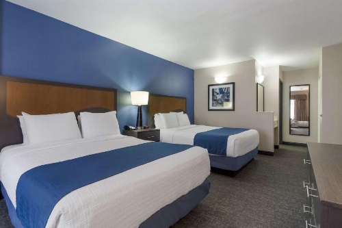 SureStay Plus Hotel by Best Western Houston Medical Center image 10