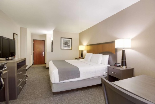 SureStay Plus Hotel by Best Western Houston Medical Center image 20