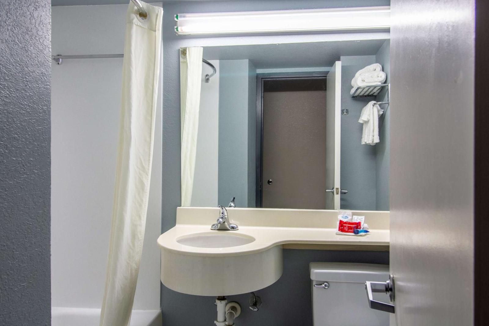 SureStay Plus Hotel by Best Western Houston Medical Center