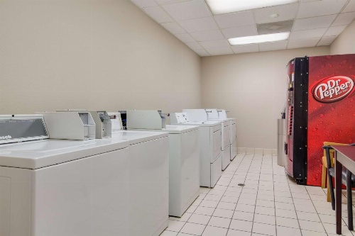 SureStay Plus Hotel by Best Western Houston Medical Center image 5